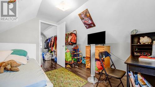 95 Gertrude Street, Hamilton, ON - Indoor Photo Showing Bedroom