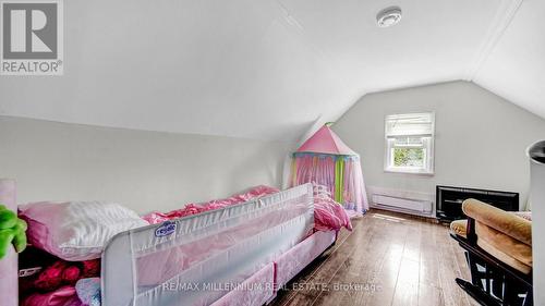 95 Gertrude Street, Hamilton, ON - Indoor Photo Showing Bedroom