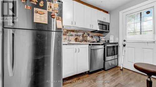 95 Gertrude Street, Hamilton, ON - Indoor Photo Showing Kitchen