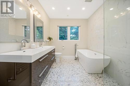 177 Breezy Pines Drive, Mississauga (Cooksville), ON - Indoor Photo Showing Bathroom