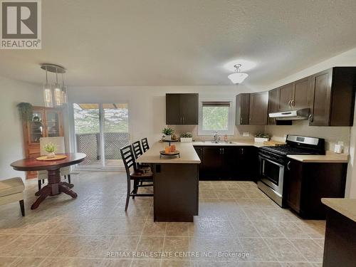 502094 On-89, East Luther Grand Valley, ON - Indoor Photo Showing Kitchen With Double Sink