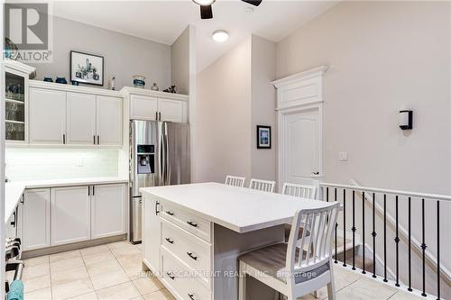 19 Tallforest Trail, Hamilton, ON - Indoor Photo Showing Kitchen