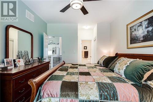 19 Tallforest Trail, Hamilton, ON - Indoor Photo Showing Bedroom