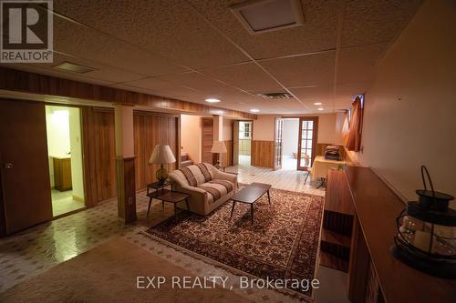 1666 Shale Oak Mews S, Mississauga (Rathwood), ON - Indoor Photo Showing Other Room