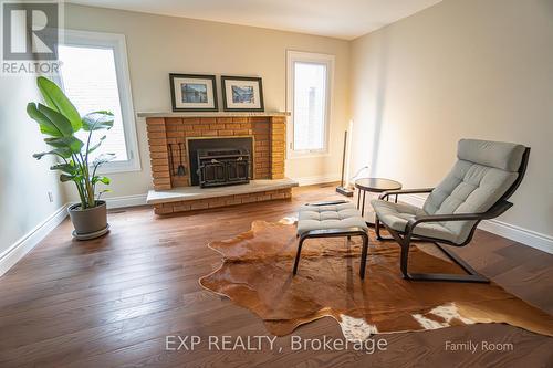 1666 Shale Oak Mews S, Mississauga (Rathwood), ON - Indoor Photo Showing Living Room With Fireplace