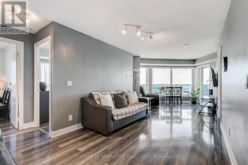 2403 - 125 Village Green Square, Toronto E07, ON - Indoor Photo Showing Living Room