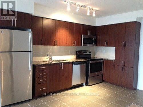 2309 - 830 Lawrence Avenue W, Toronto W04, ON - Indoor Photo Showing Kitchen