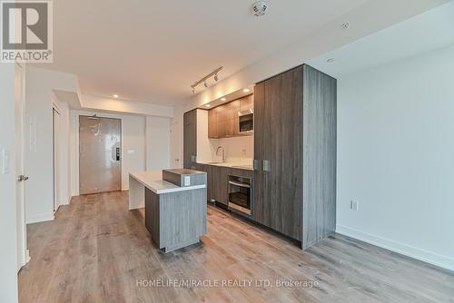 1706 - 370 Martha Street, Burlington, ON - Indoor Photo Showing Kitchen