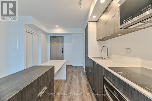 1706 - 370 Martha Street, Burlington, ON - Indoor Photo Showing Kitchen