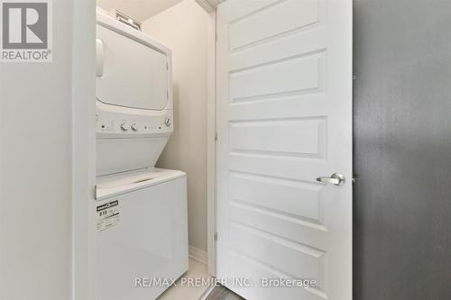 421 - 102 Grovewood Common Circle, Oakville, ON - Indoor Photo Showing Laundry Room