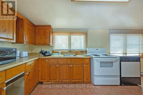 1053 Richmond Street, London, ON - Indoor Photo Showing Kitchen