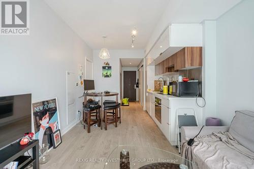 1313 - 185 Roehampton Avenue, Toronto C10, ON - Indoor