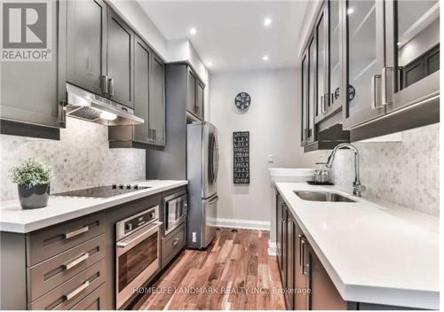 65 Hargrave Lane, Toronto C12, ON - Indoor Photo Showing Kitchen With Upgraded Kitchen