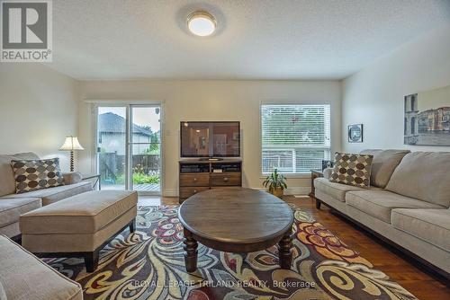 1890 Bloom Crescent, London, ON - Indoor Photo Showing Living Room