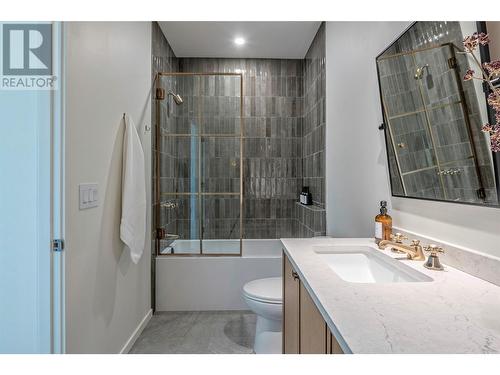 9961 Purcell Drive, Vernon, BC - Indoor Photo Showing Bathroom