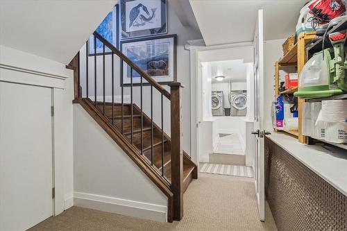 109 Ontario Avenue, Hamilton, ON - Indoor Photo Showing Other Room