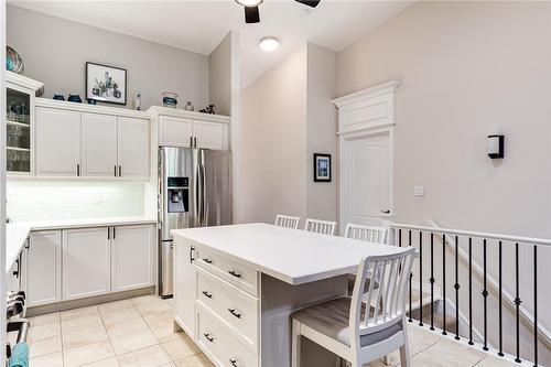 19 Tallforest Trail, Glanbrook, ON - Indoor Photo Showing Kitchen