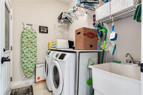 19 Tallforest Trail, Glanbrook, ON - Indoor Photo Showing Laundry Room