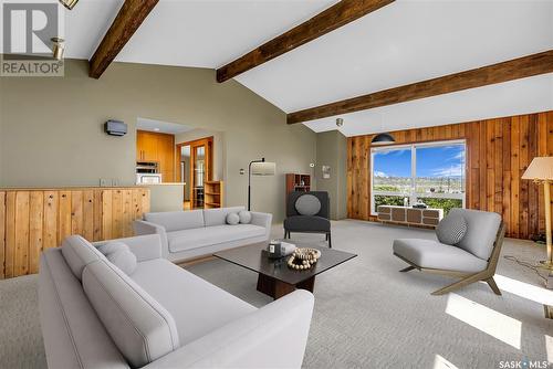 1904 Pembina Avenue, Saskatoon, SK - Indoor Photo Showing Living Room