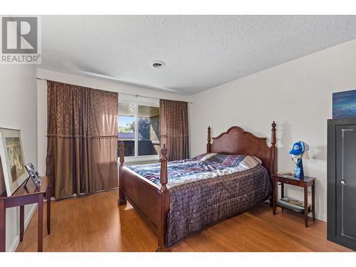 1665 Ufton Court Unit# 228, Kelowna, BC - Indoor Photo Showing Bedroom