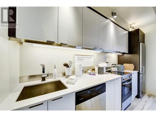 1350 St Paul Street Unit# 604, Kelowna, BC - Indoor Photo Showing Kitchen