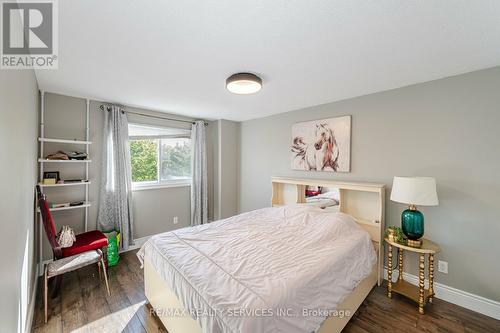 3524 Croatia Drive, Mississauga, ON - Indoor Photo Showing Bedroom