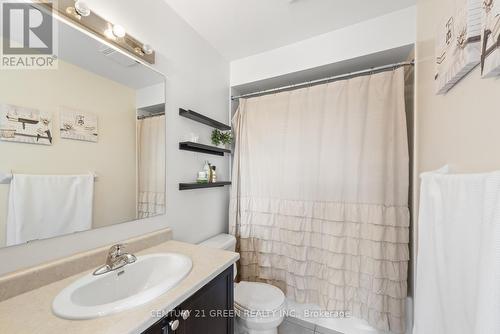 31 - 31 Utopia Way, Brampton (Bram East), ON - Indoor Photo Showing Bathroom