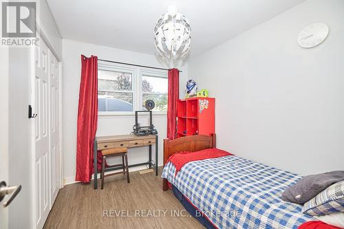 51 Aquadale Drive, St. Catharines, ON - Indoor Photo Showing Bedroom