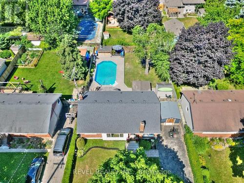 51 Aquadale Drive, St. Catharines, ON - Outdoor With In Ground Pool With View