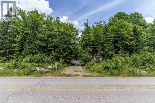 2978 Glamorgan Road, Highlands East, ON 