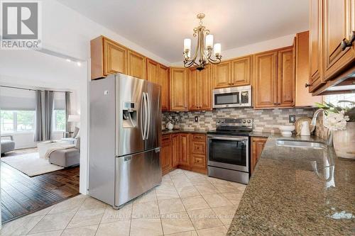 37 Pentland Road, Hamilton, ON - Indoor Photo Showing Kitchen With Double Sink