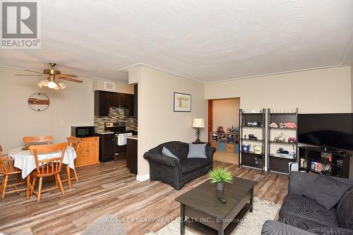 602 - 8 Woodman Drive S, Hamilton, ON - Indoor Photo Showing Living Room