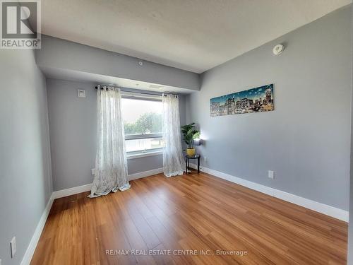 318 - 1 Wellington Street, Brantford, ON - Indoor Photo Showing Other Room