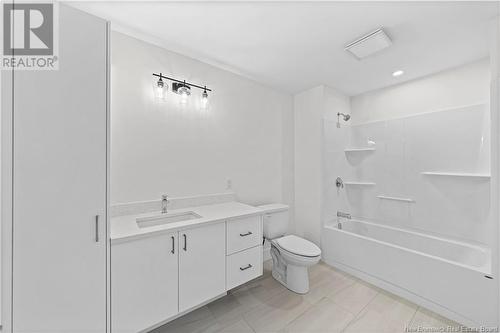 206 Dickey Boulevard, Riverview, NB - Indoor Photo Showing Bathroom