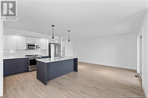 206 Dickey Boulevard, Riverview, NB - Indoor Photo Showing Kitchen With Stainless Steel Kitchen With Upgraded Kitchen