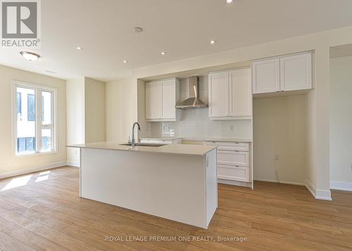 12 Mariner'S Pier Way, Orillia, ON - Indoor Photo Showing Kitchen