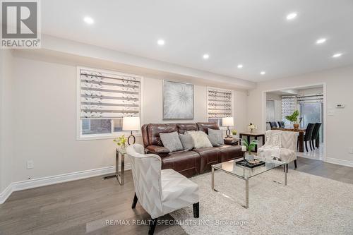 6 Flatfield Way, Brampton, ON - Indoor Photo Showing Living Room