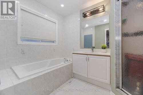 6 Flatfield Way, Brampton, ON - Indoor Photo Showing Bathroom