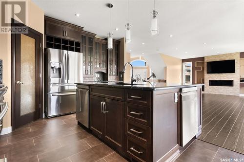 4213 Green Rose Crescent E, Regina, SK - Indoor Photo Showing Kitchen With Upgraded Kitchen