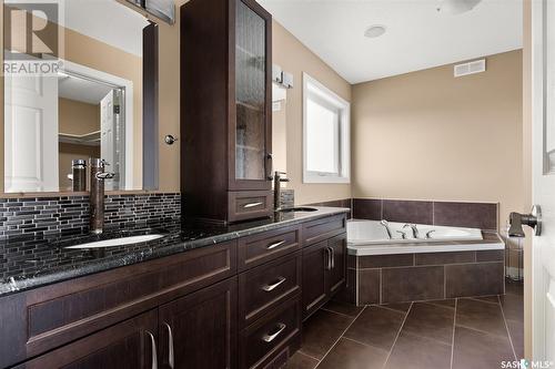 4213 Green Rose Crescent E, Regina, SK - Indoor Photo Showing Bathroom