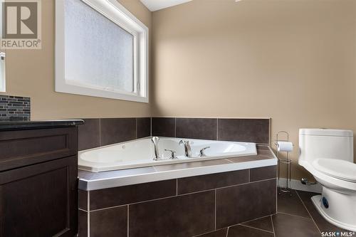 4213 Green Rose Crescent E, Regina, SK - Indoor Photo Showing Bathroom