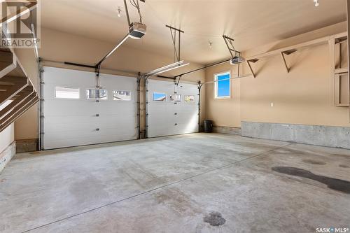 4213 Green Rose Crescent E, Regina, SK - Indoor Photo Showing Garage