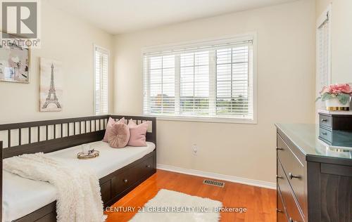 3826 Thomas Street, Mississauga, ON - Indoor Photo Showing Bedroom