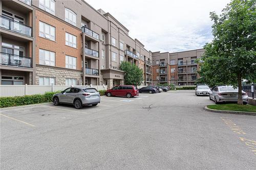 5317 Upper Middle Road|Unit #127, Burlington, ON - Outdoor With Facade