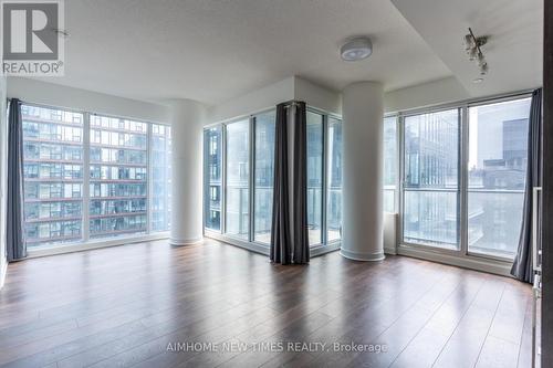 4902 - 125 Blue Jays Way, Toronto (Waterfront Communities), ON - Indoor