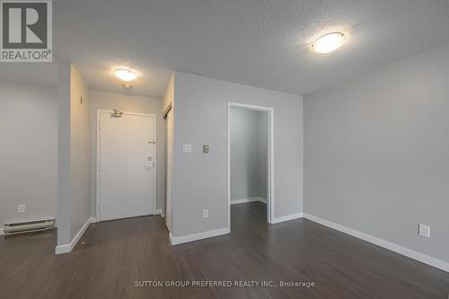 202 - 15 Jacksway Crescent, London, ON - Indoor Photo Showing Other Room