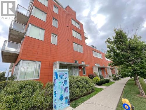 Th 2 - 21 Churchill Avenue, Toronto C07, ON - Outdoor