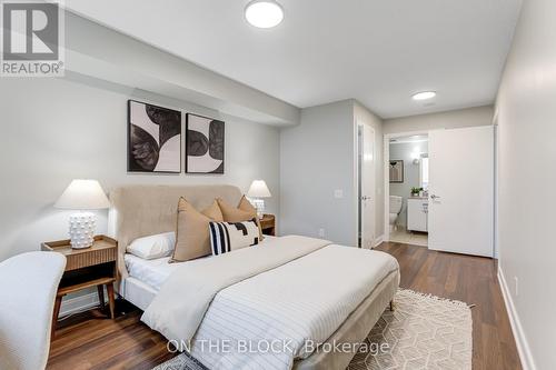 950 - 25 Viking Lane, Toronto, ON - Indoor Photo Showing Bedroom