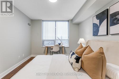 950 - 25 Viking Lane, Toronto, ON - Indoor