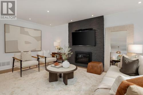 1045 Fair Birch Drive, Mississauga, ON - Indoor Photo Showing Living Room With Fireplace